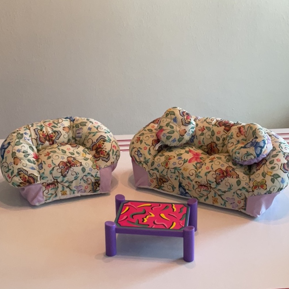 1994 Toymax Doll Furniture